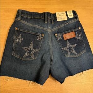NWT Wrangler Carrie Starstruck Denim Shorts